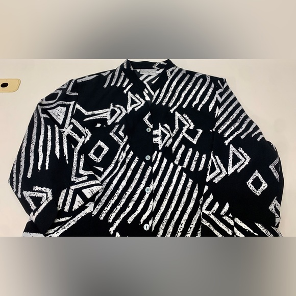 1990s Vintage KATHY CHE Black & White Double Breast Pocket Button Down Top - Picture 6 of 16